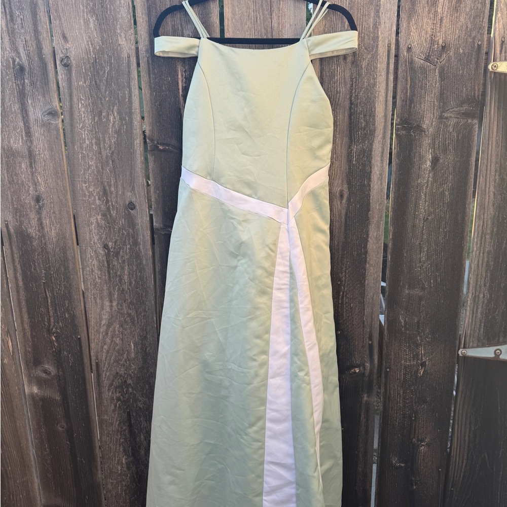 Elegant Strapless Dress in Soft Green with White Details Prom Bridesmaid Wedding
